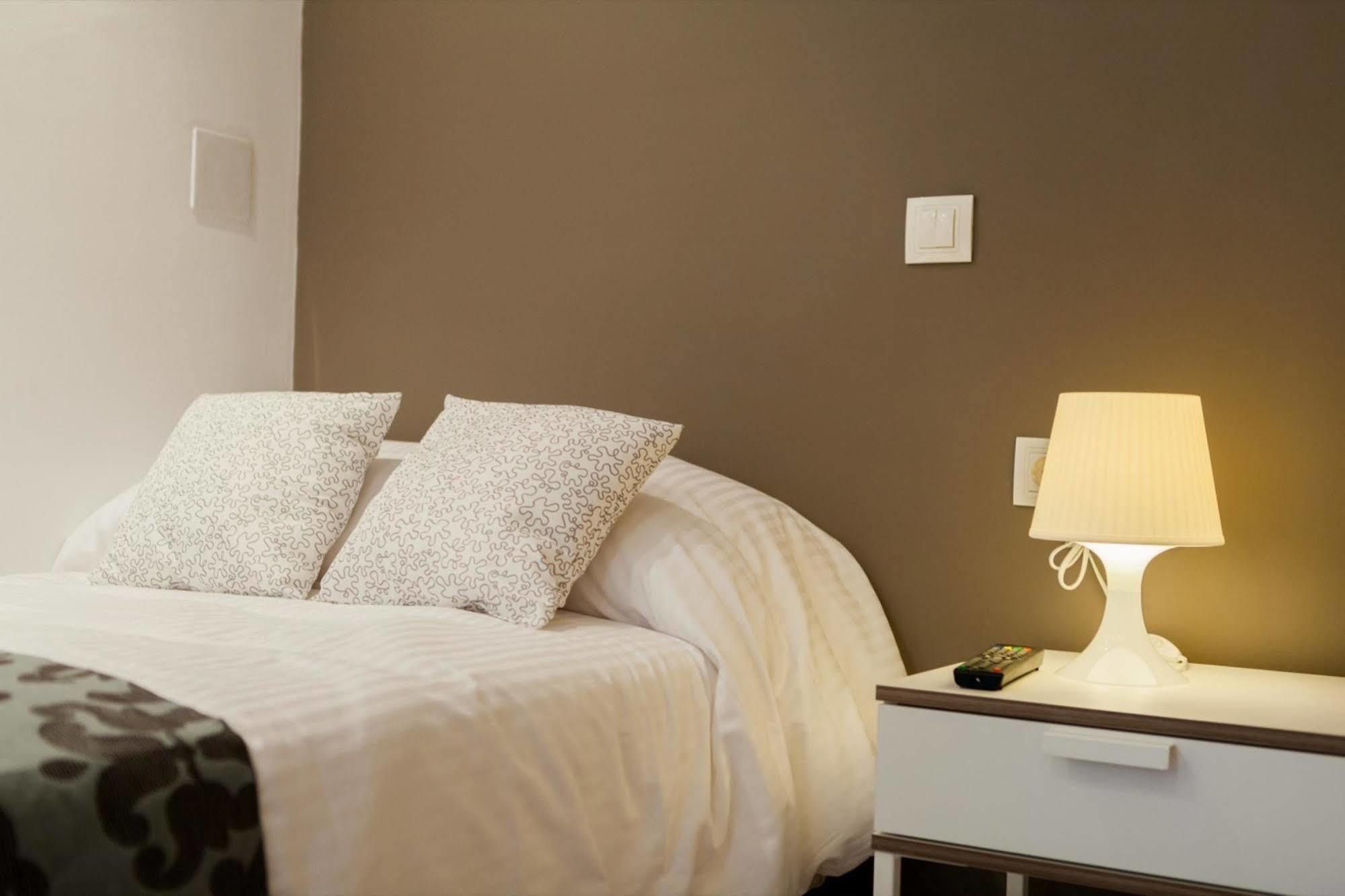 Habitaciones Barra89 บาเลนเซีย ภายนอก รูปภาพ