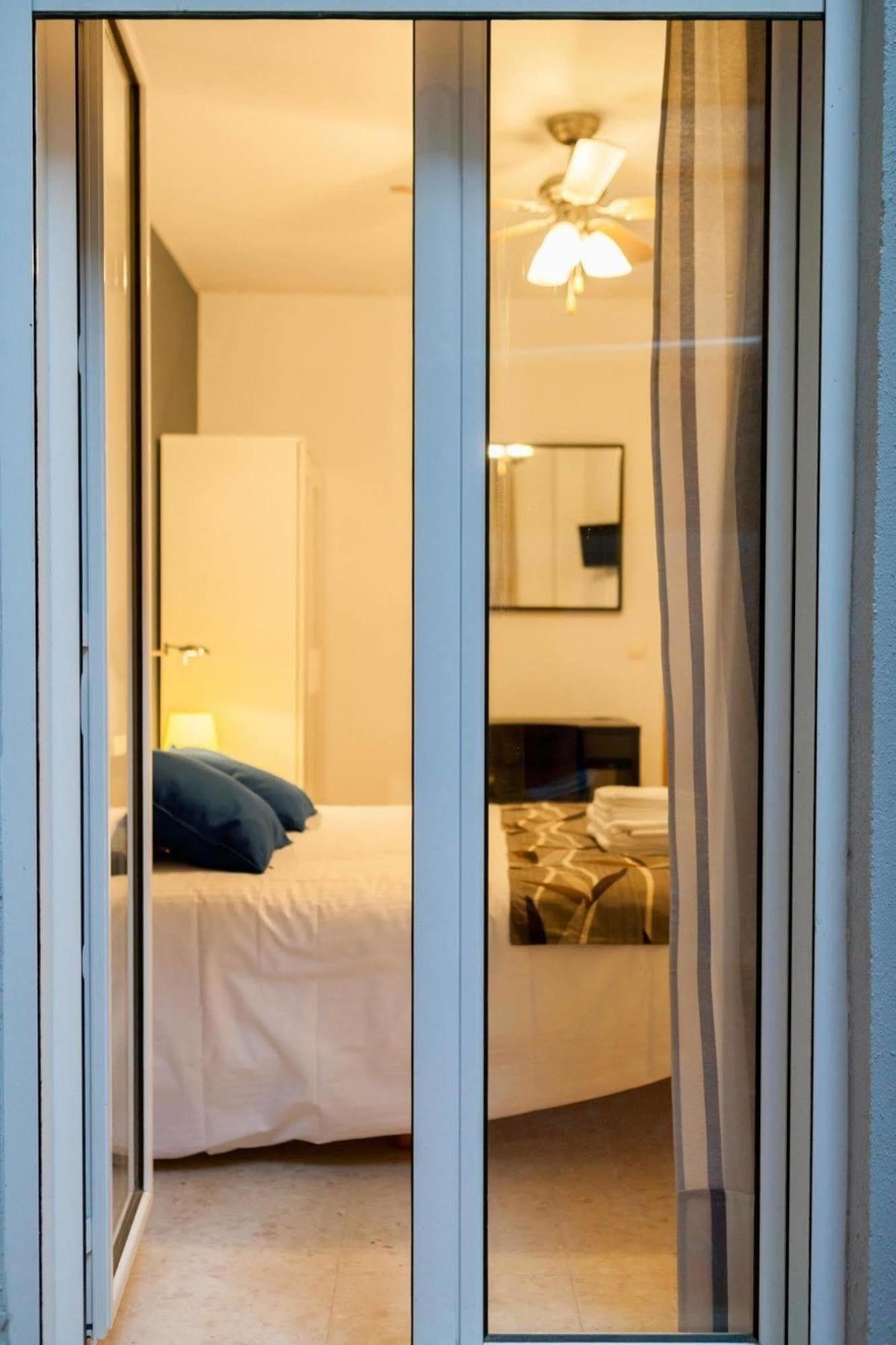 Habitaciones Barra89 บาเลนเซีย ภายนอก รูปภาพ