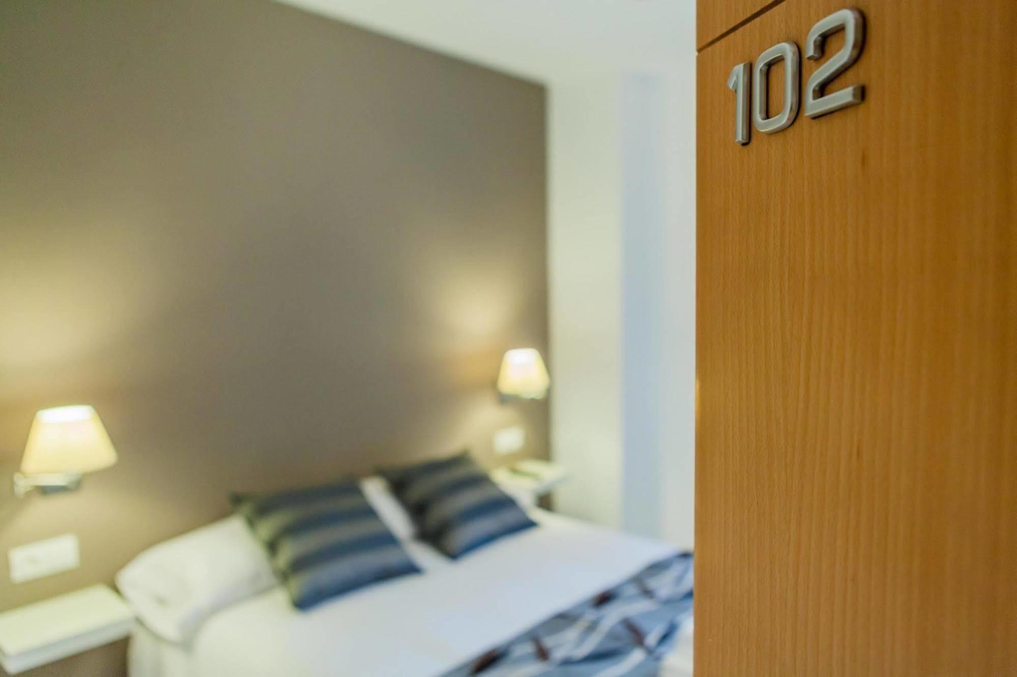 Habitaciones Barra89 บาเลนเซีย ภายนอก รูปภาพ